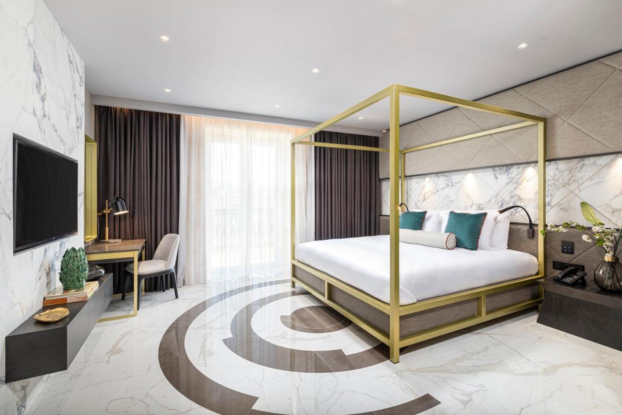 Deluxe Doppelzimmer mit Balkon und seitlichem Meerblick
