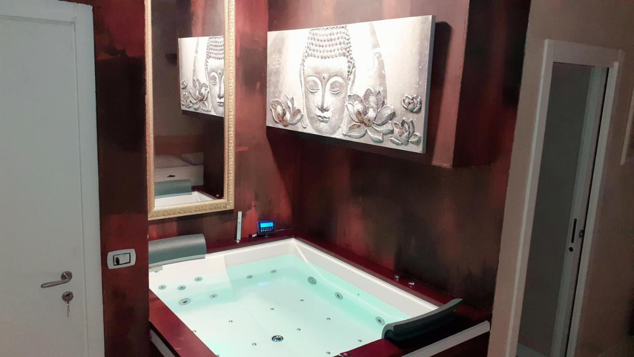 Deluxe Double or Twin Room Spa Bath