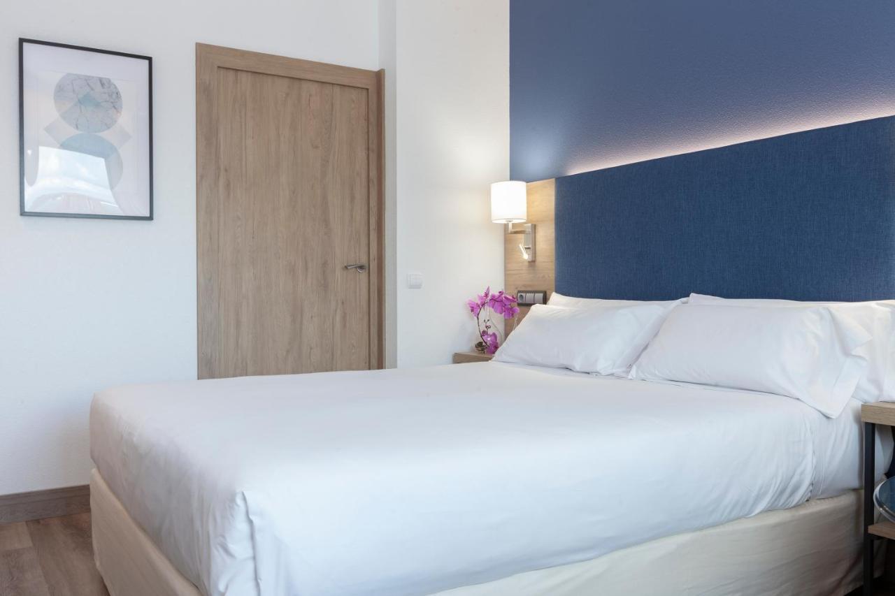 Deluxe Twin Room with Parking