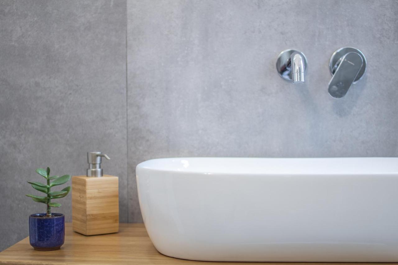 Double Room Private External Bathroom