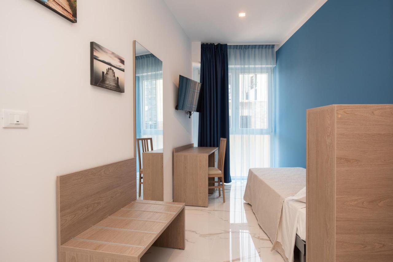 Single Room Private Bathroom