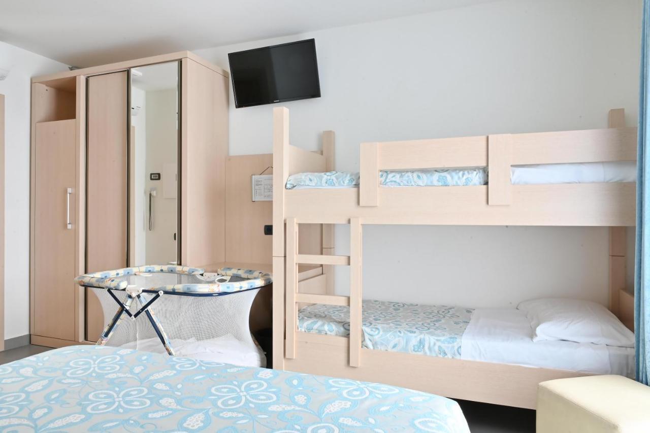 Habitación Cuádruple con balcón