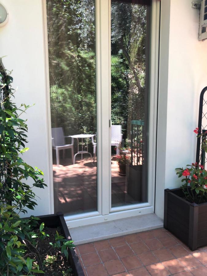 Double Room Garden Lake View