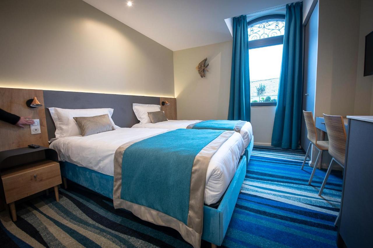 Deluxe Double Room with Shower