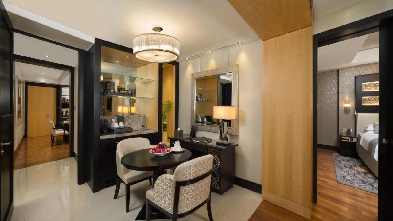 Suite d'Angle - Accès pour 2 Personnes au Snow Park de Ski Dubaï - Accès au Salon avec Goûter - Cocktails en Soirée - Rafraîchissements sans Alcool et Canapés