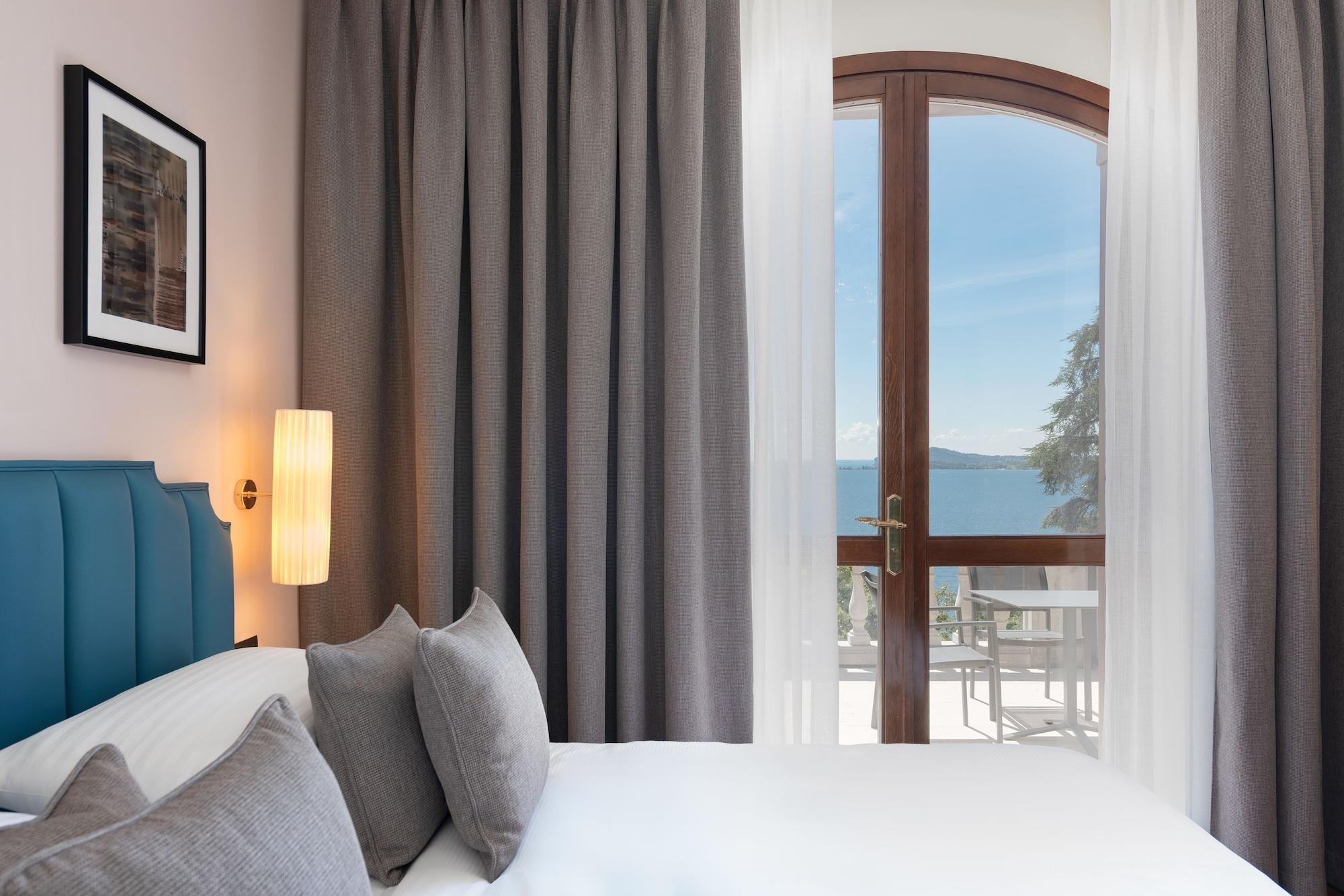 Superior Double Room Terrace Lake View