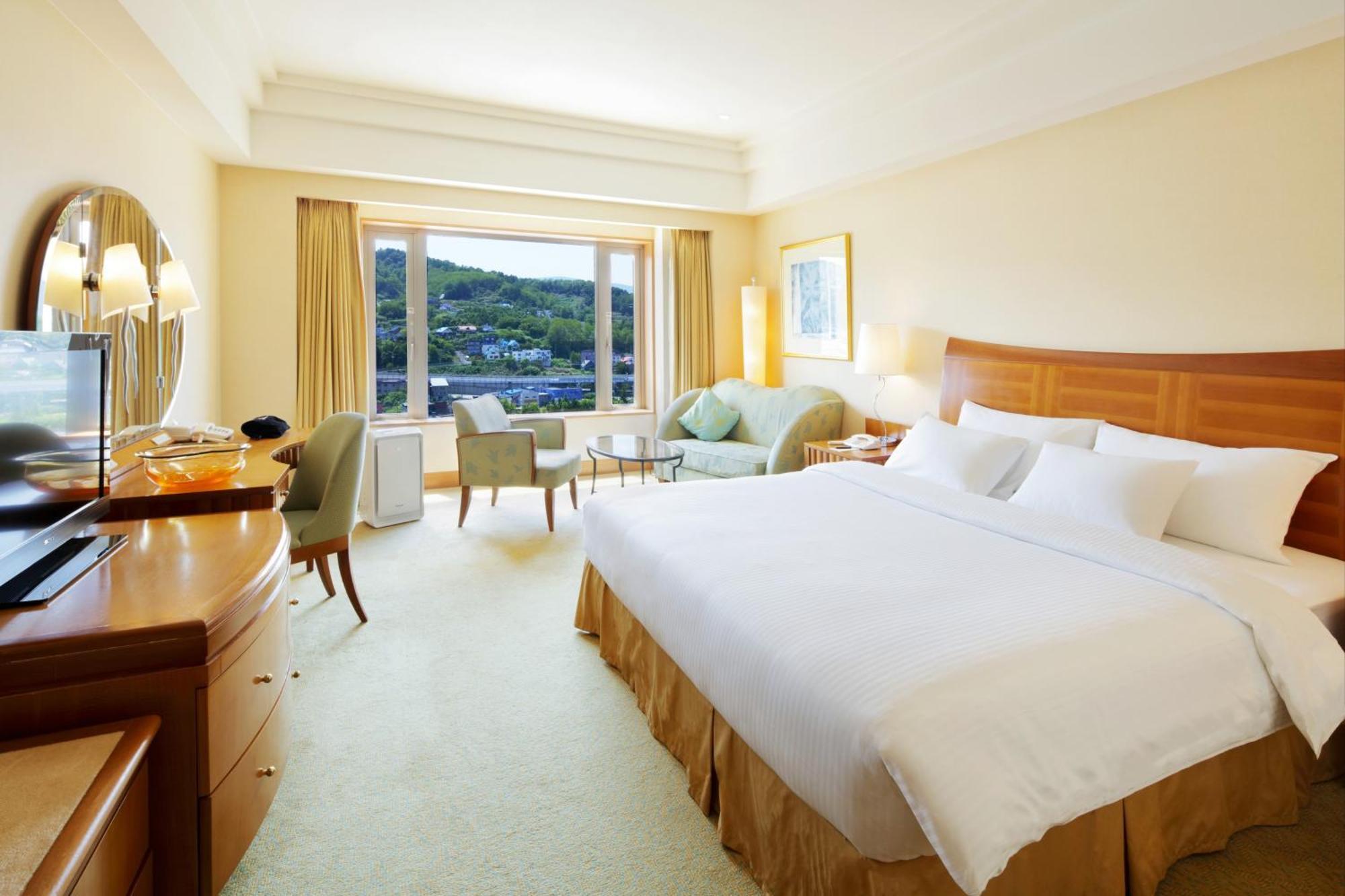 Deluxe Double Room with Mountain View - Non-Smoking,1742674351:JPEG