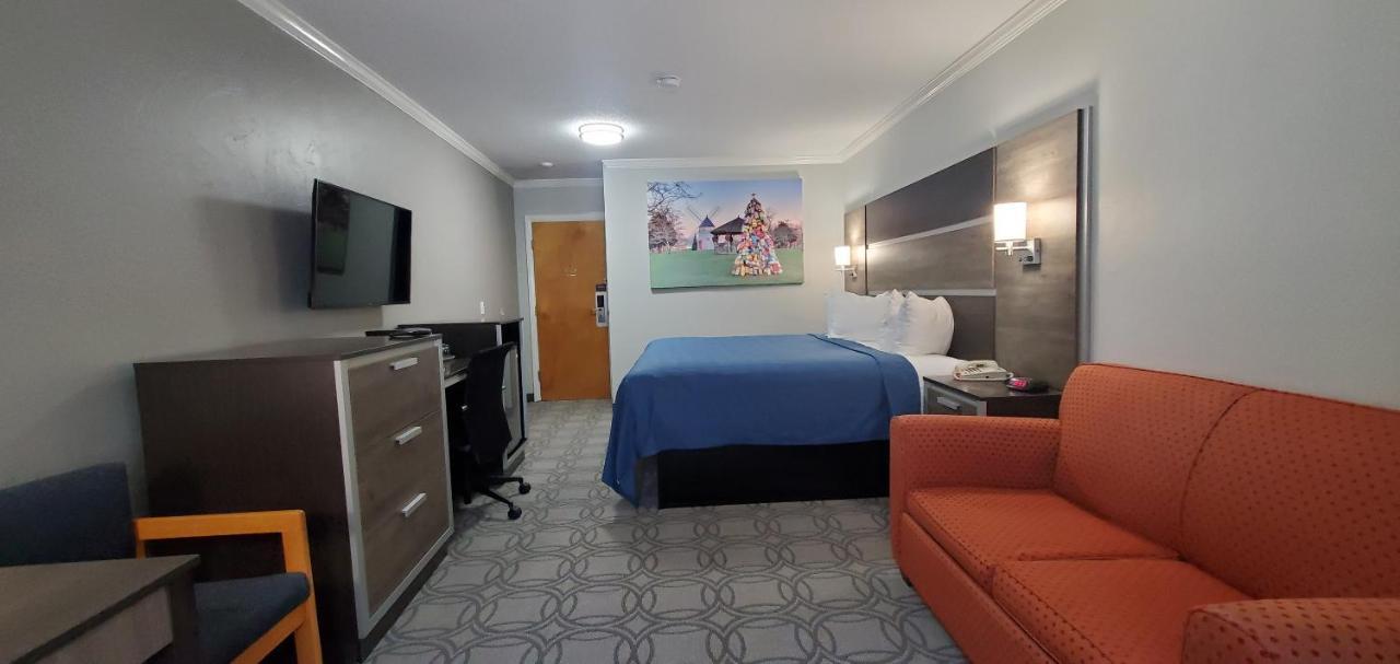 Superior Two Bedroom Suite (Non-Smoking)