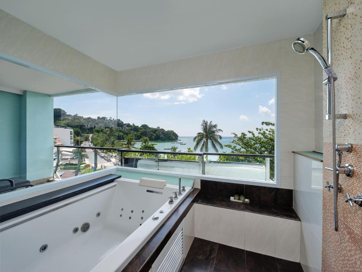 Deluxe Suite with Sea View