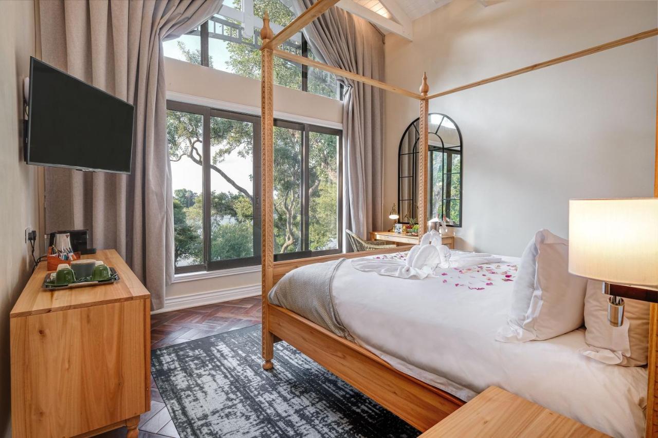 Suite with Balcony