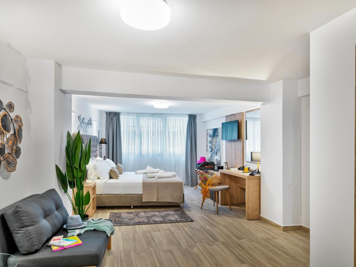Quadruple Room with Bathroom,1264972321:JPEG