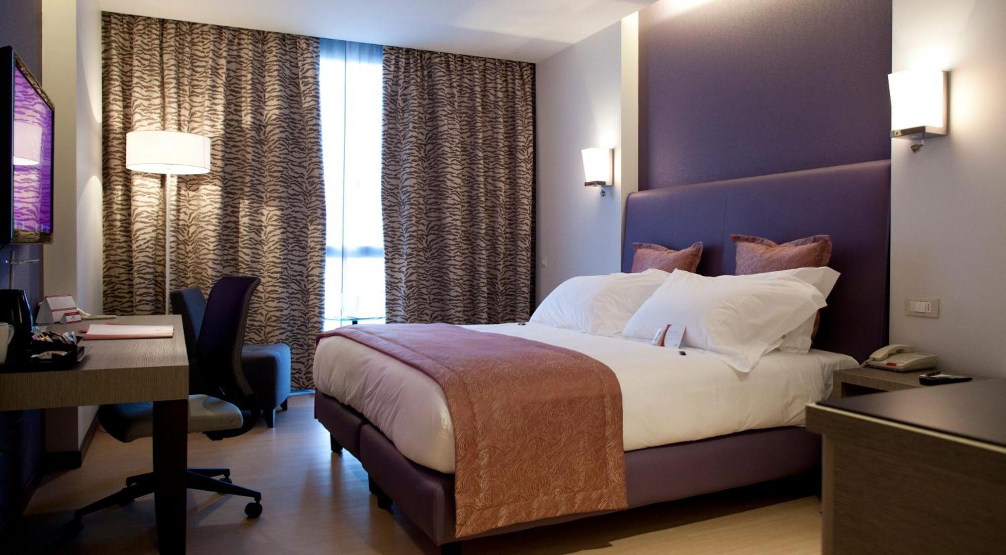 Premium Twin Room - Smoking,1338503534:JPEG
