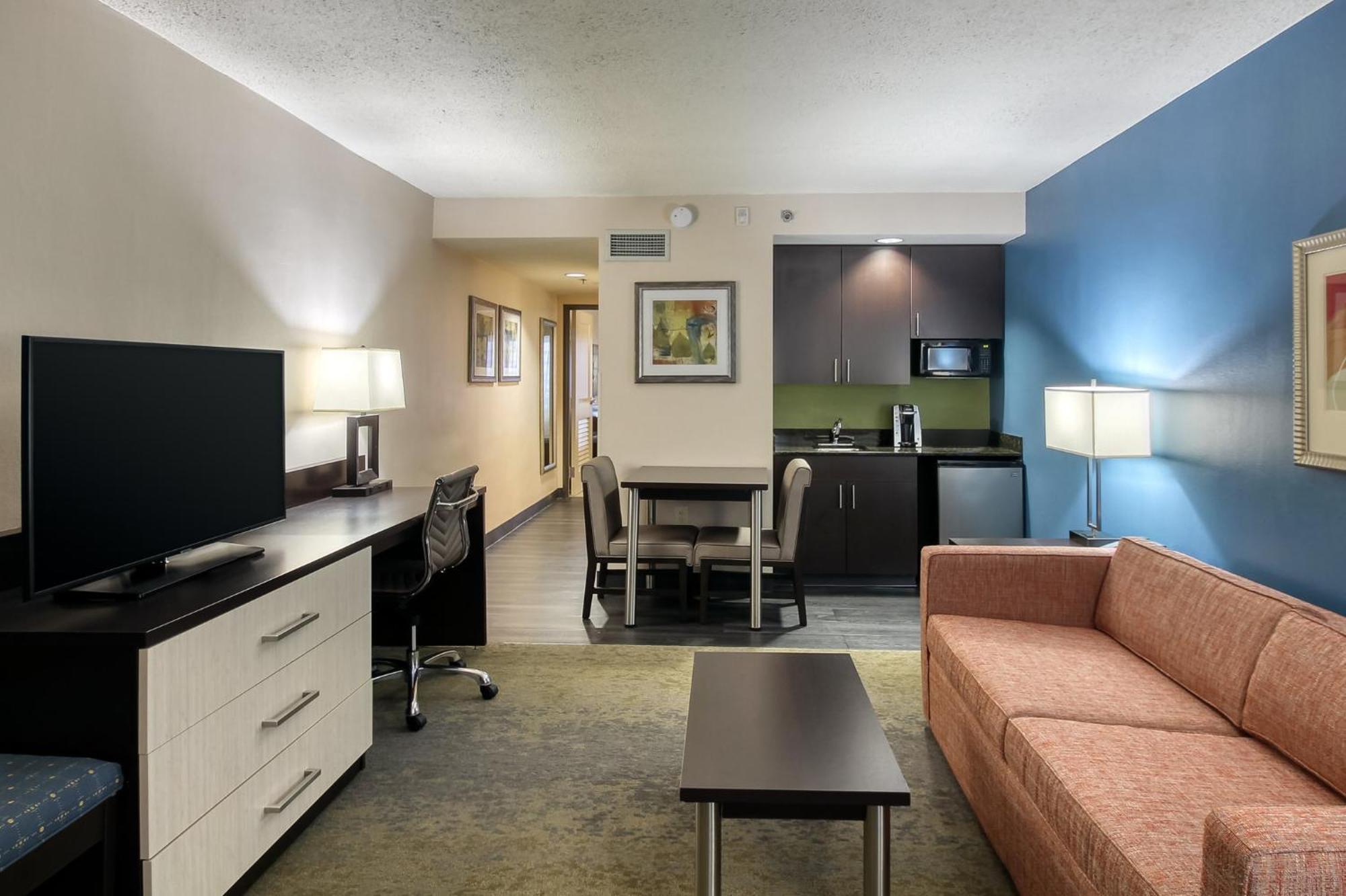 One-Bedroom Suite with Two Double Beds,1275617869:JPEG