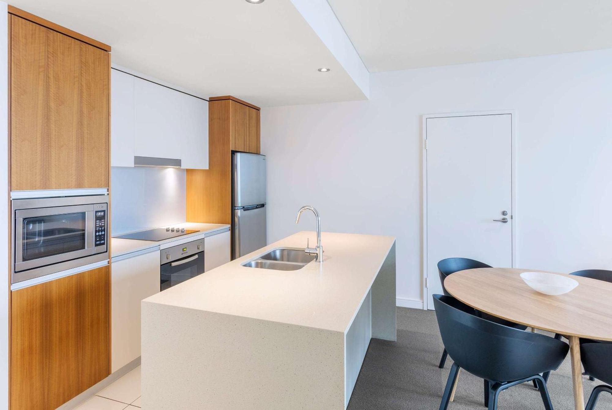 One-Bedroom Apartment Ocean View,1277221534:JPEG