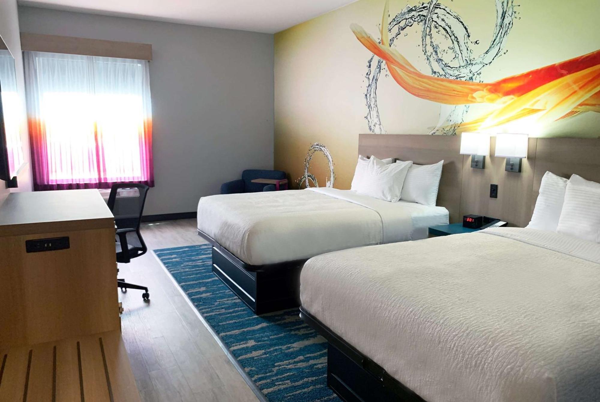 Deluxe Mobility/Hearing Accessible Room with Two Queen Beds and Tub with Grab Bars - Non-Smoking