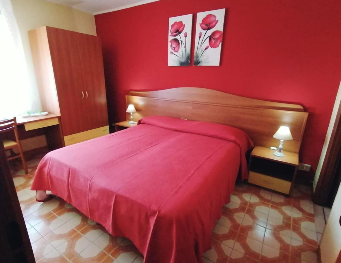 Double Room with Private Bathroom,1348784354:JPEG