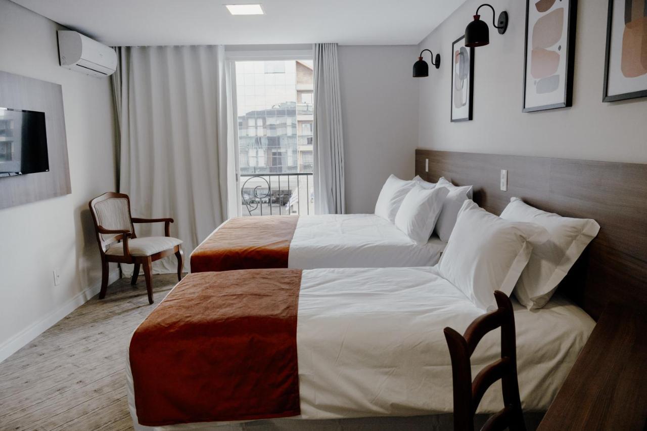 Triple Room with Balcony,1296358612:JPEG