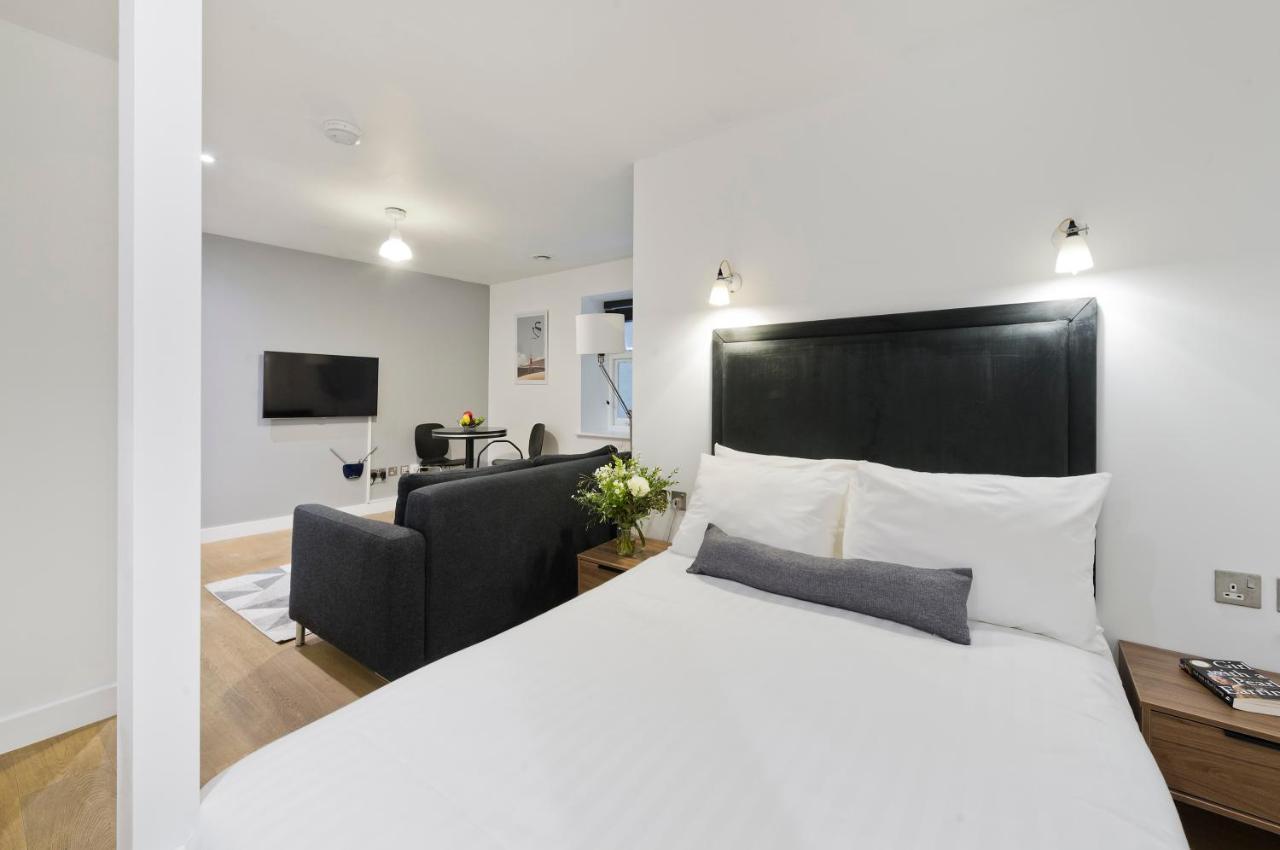 Classic Studio Apartment