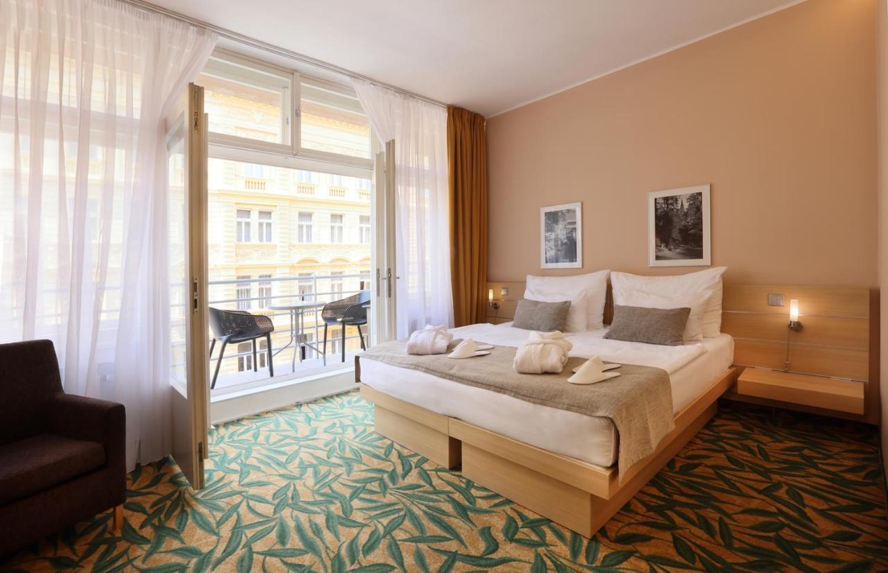Superior Tweepersoonskamer met 1 of 2 Bedden en Balkon