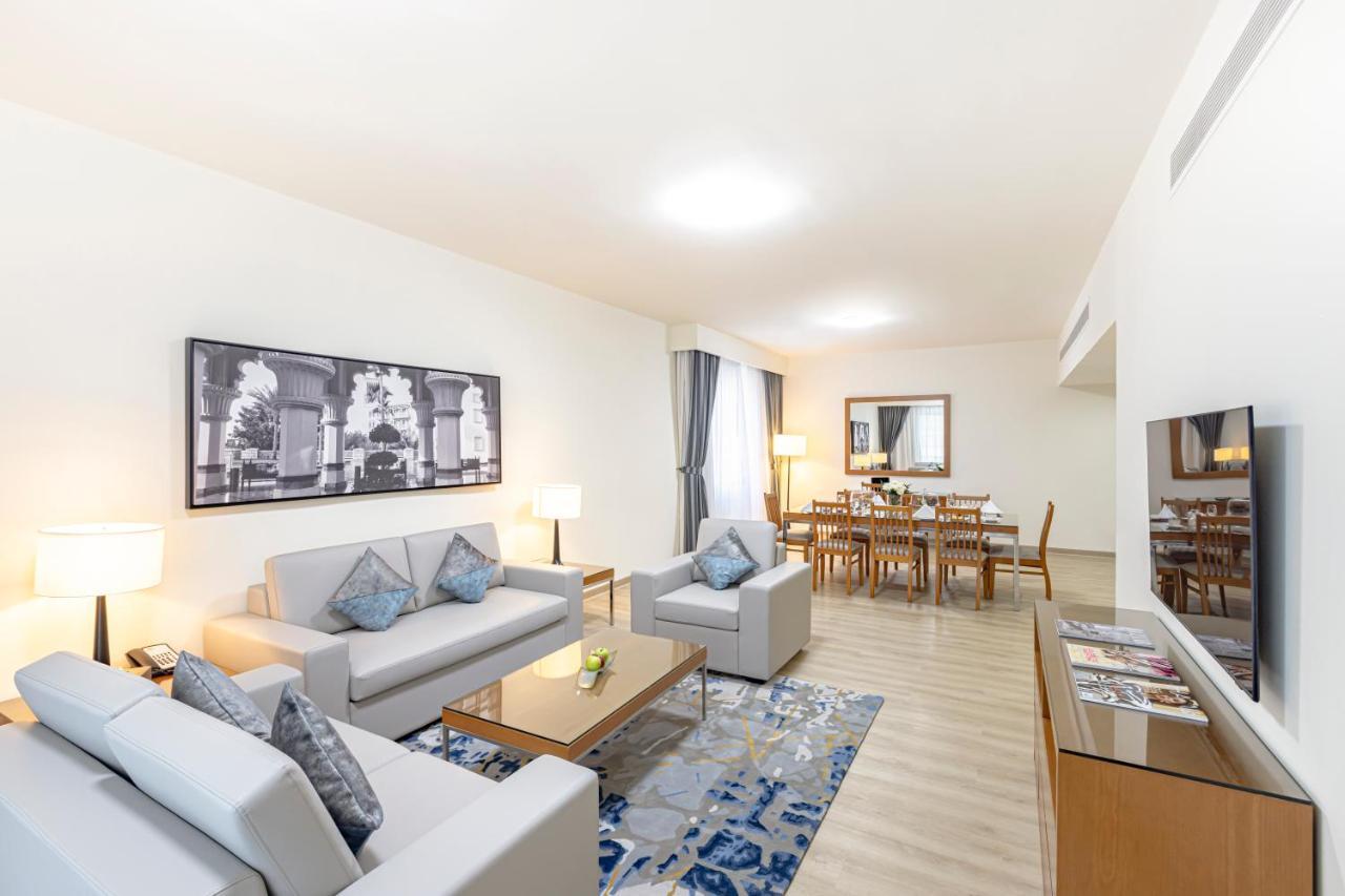 Grand Three Bedroom Suite Balcony