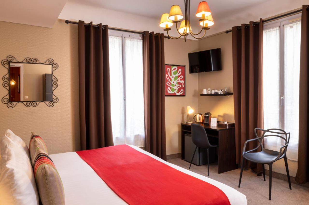 Club Room