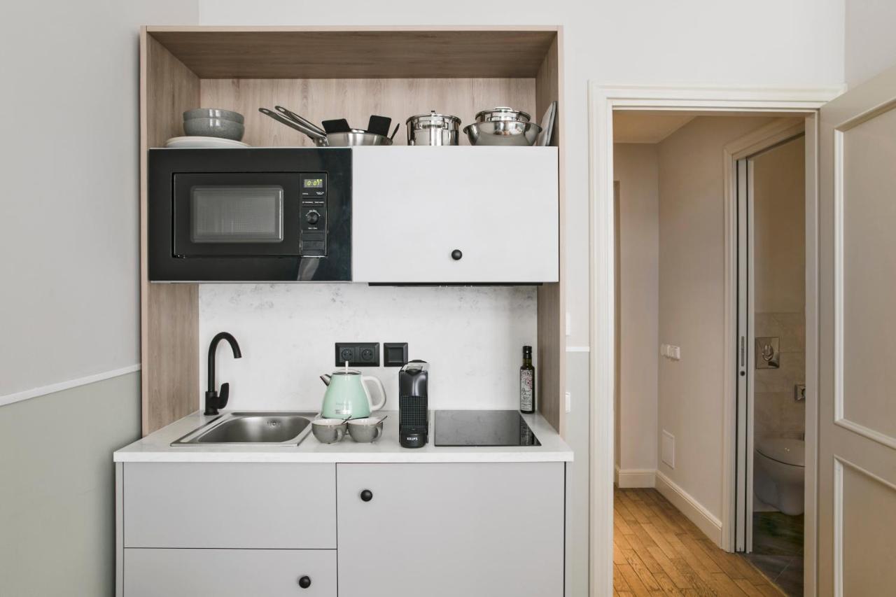 Estudio grande con zona de cocina