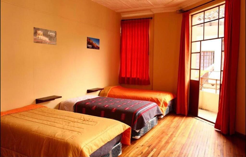 Triple Room with Shared Bathroom