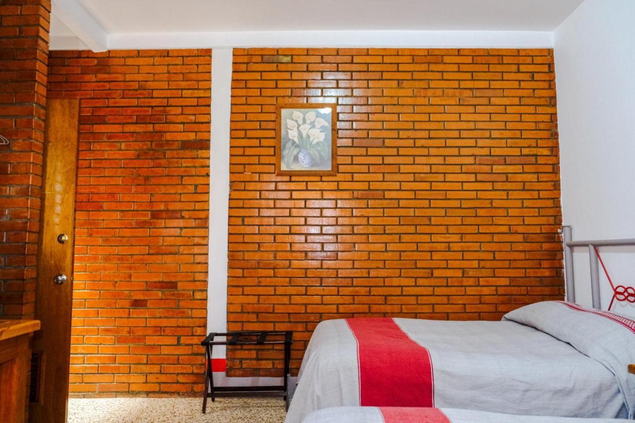 Budget Double Room,1555230991:JPEG
