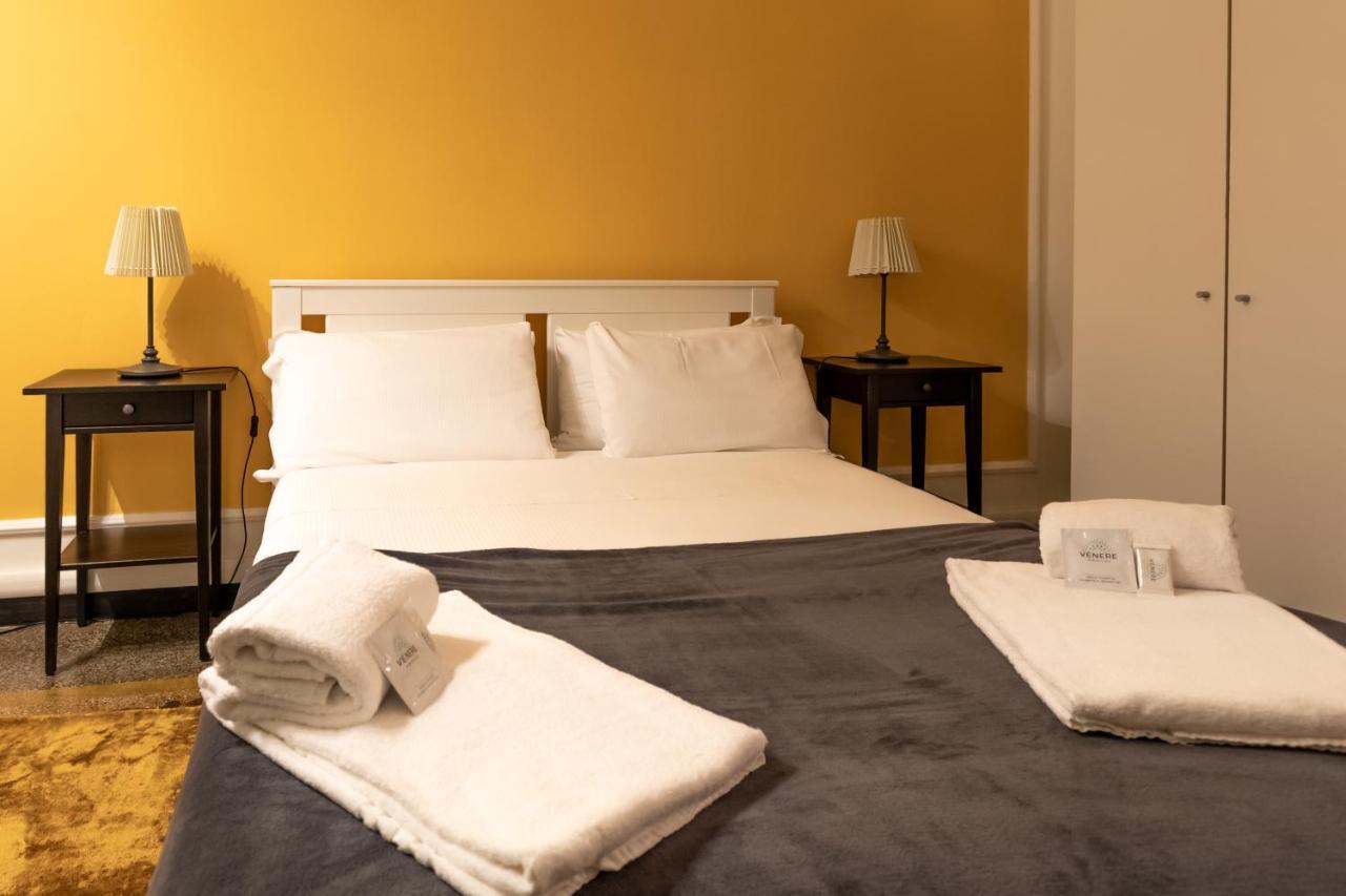 Twin Room with Private External Bathroom,1356735362:JPEG