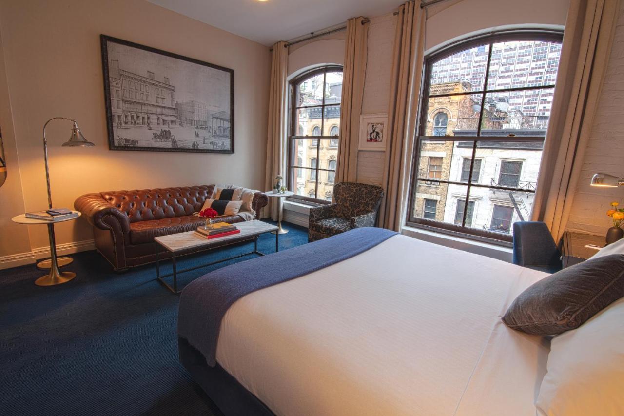 Junior Suite 1 King Bed & Sofa Bed,1360922312:JPEG
