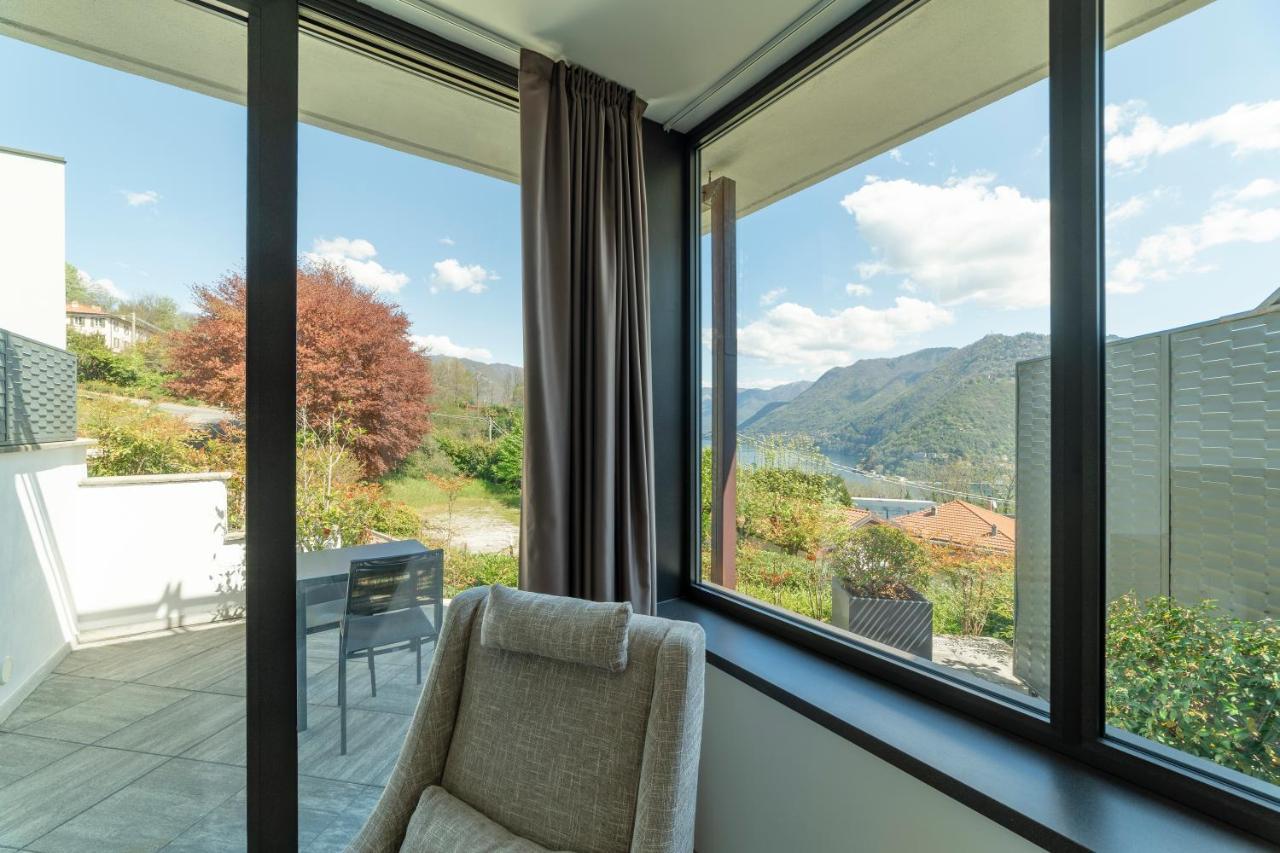 Deluxe Double or Twin Room Partial Lake View Garden