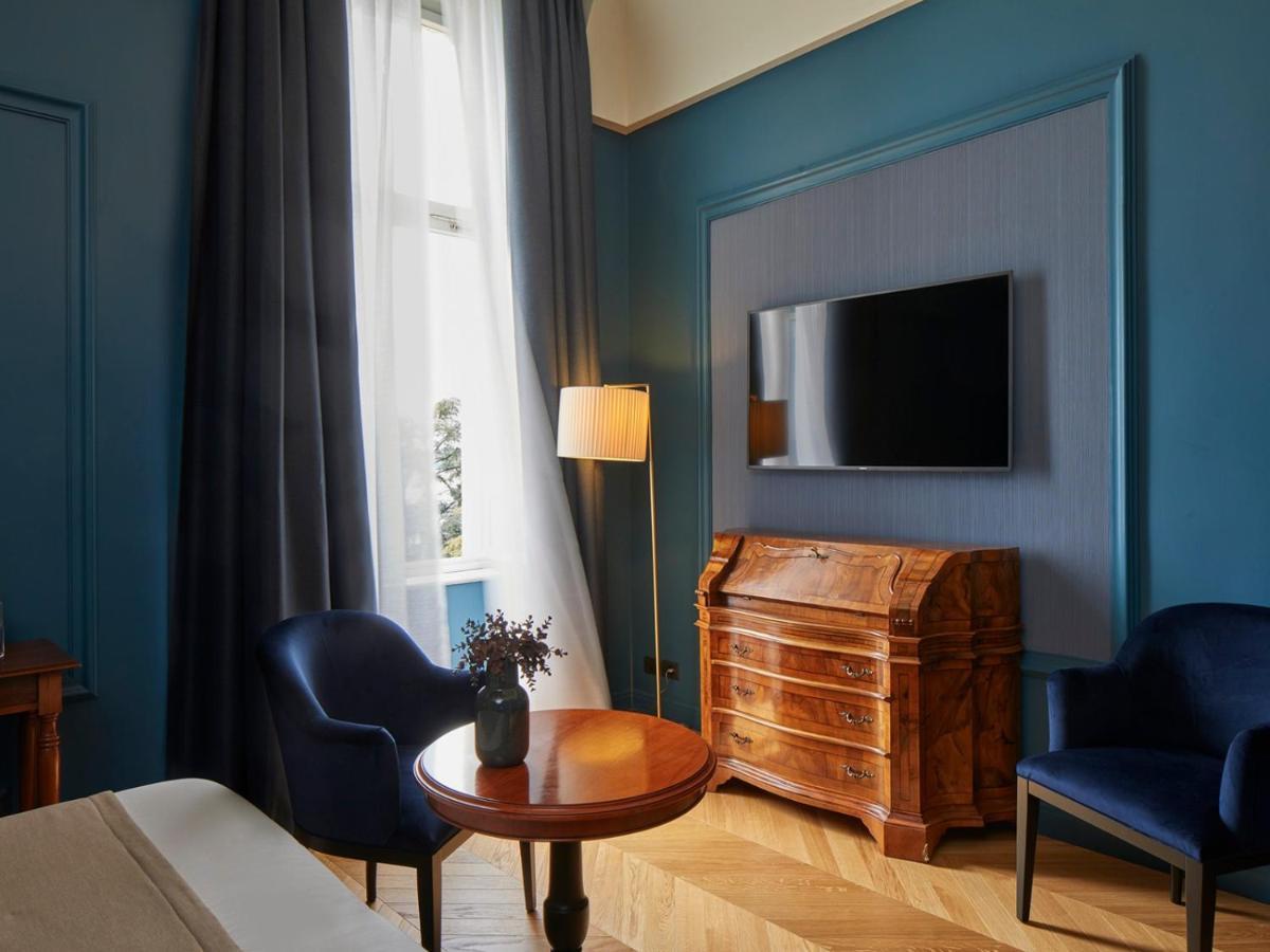 Double Room Lake View