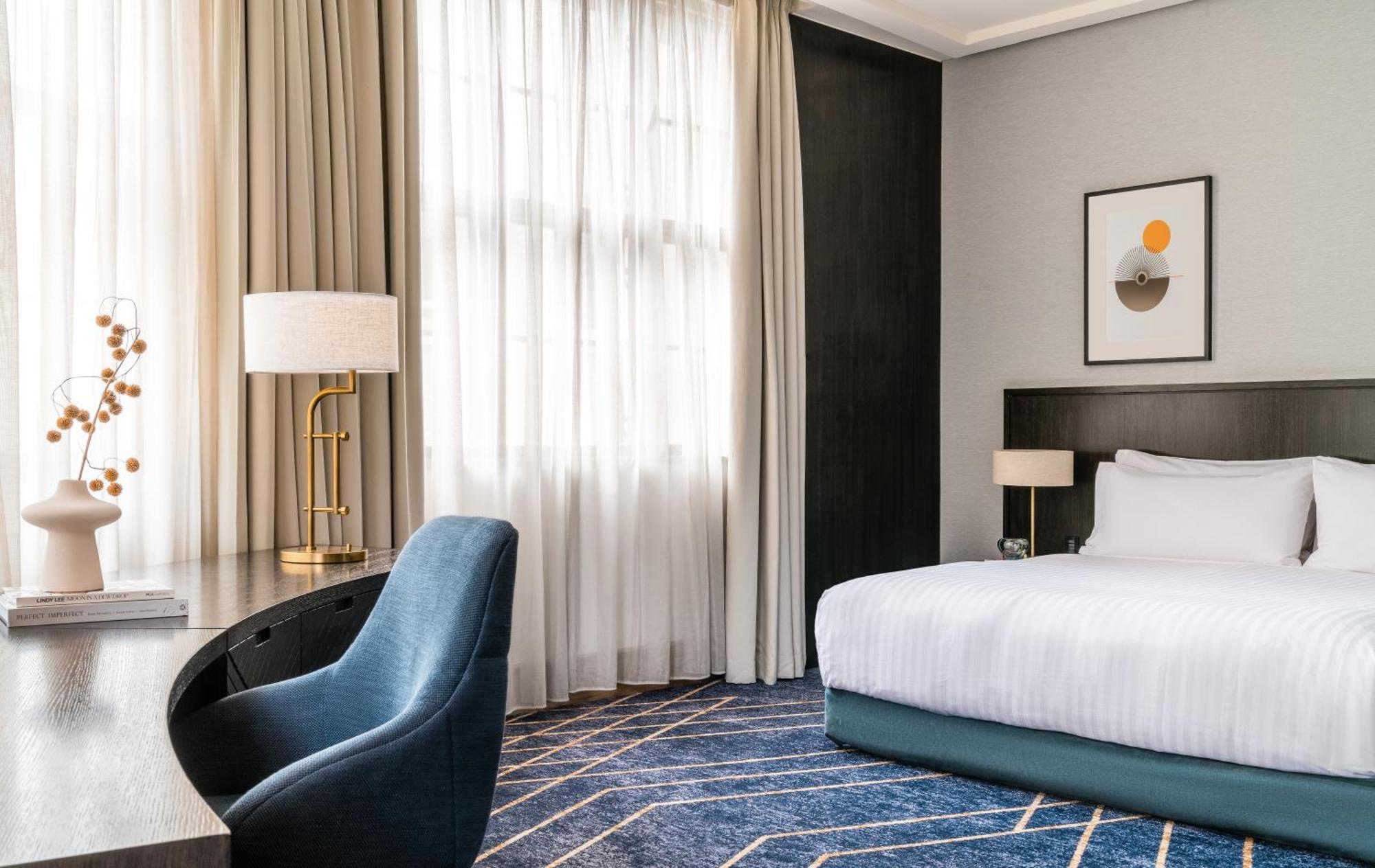 One-Bedroom Corner Suite,1453202182:JPEG