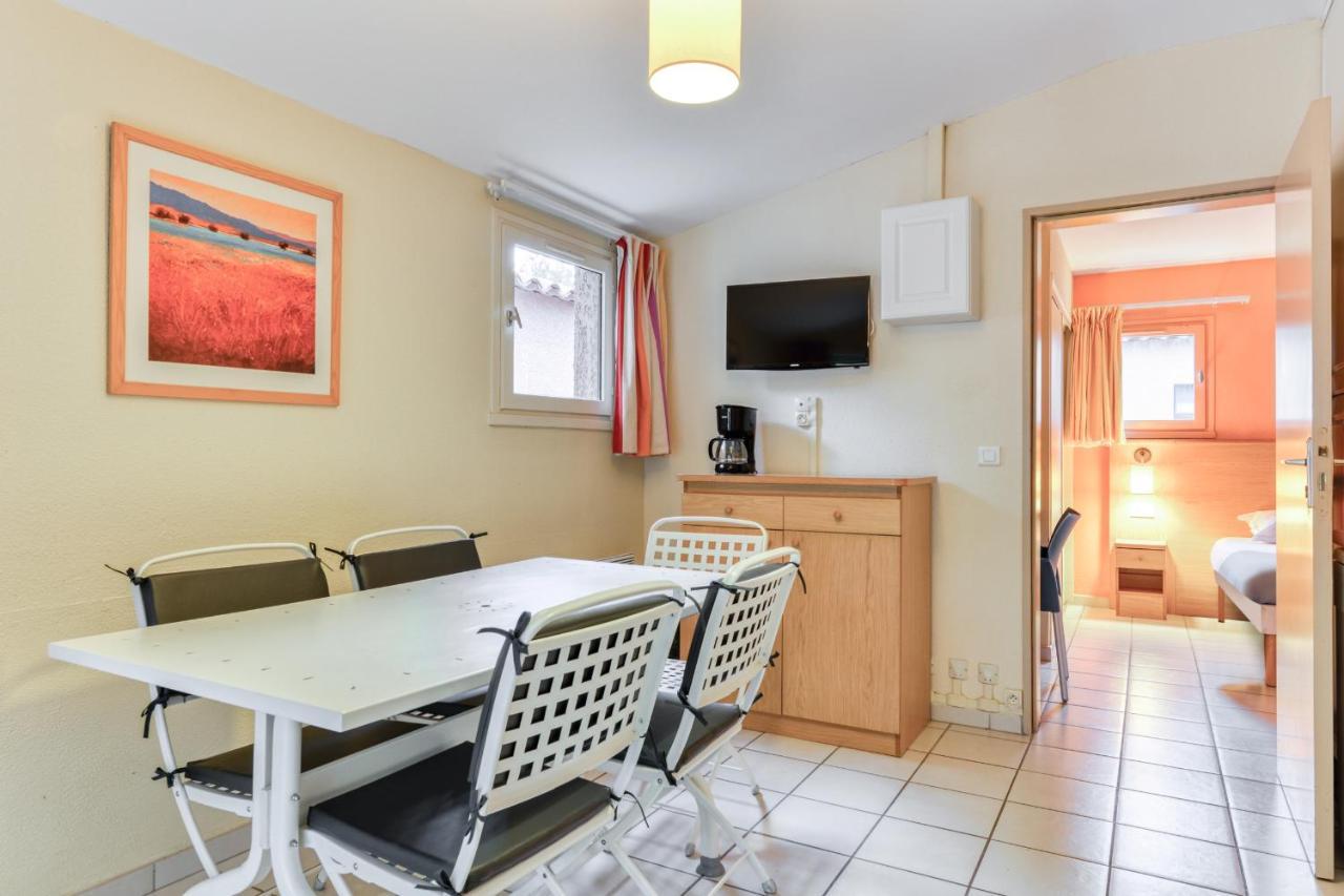 Two-Bedroom Apartment,1480400375:JPEG
