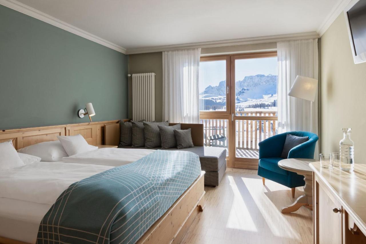 Superior Double Room Balcony Mountain View