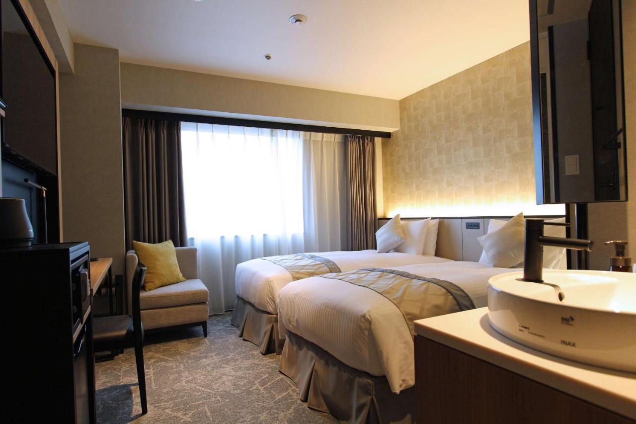 Superior Twin Room with Shower Booth Only - Non-Smoking,1499205586:JPEG