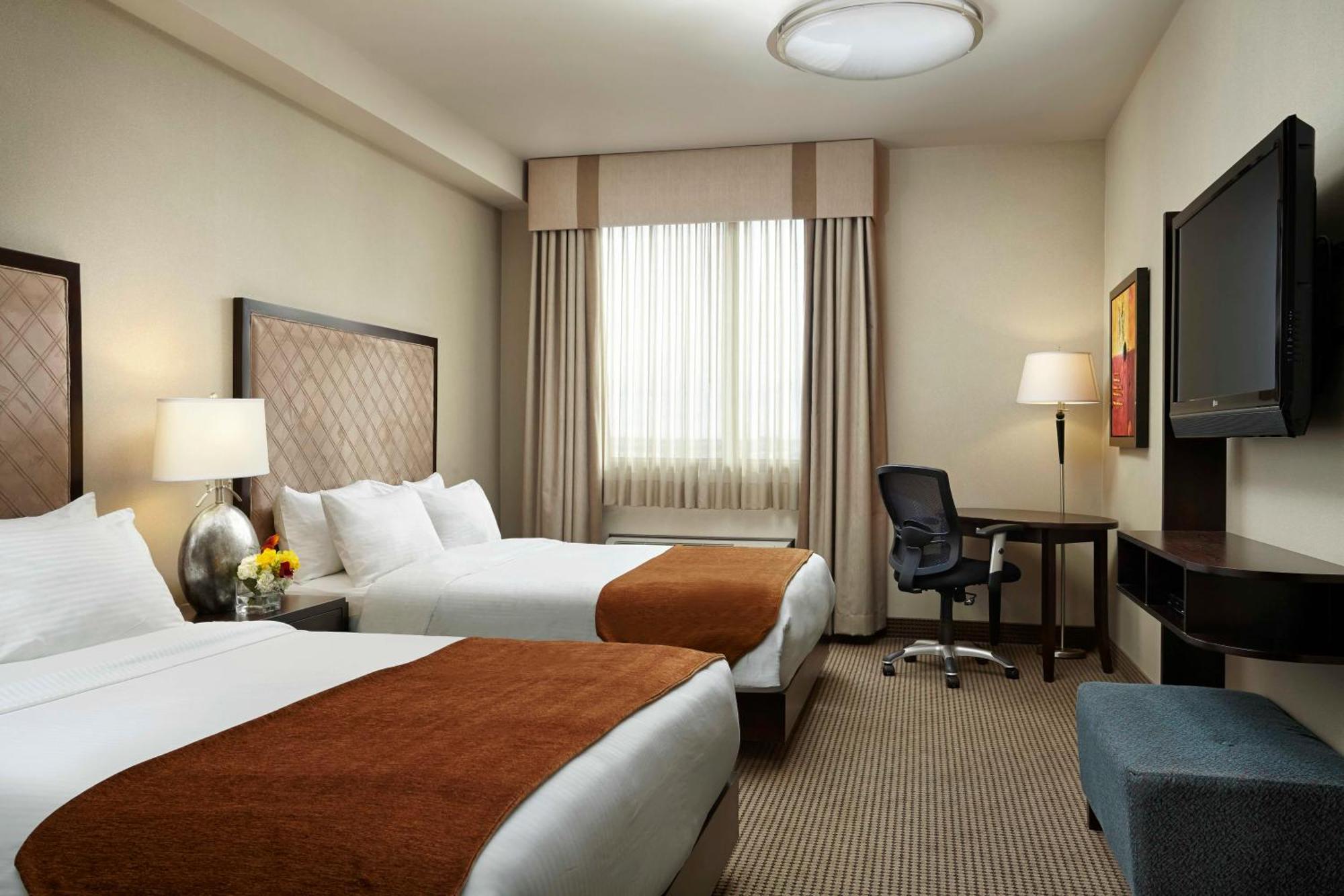 Premium Queen Room with Two Queen Beds,1498491289:JPEG
