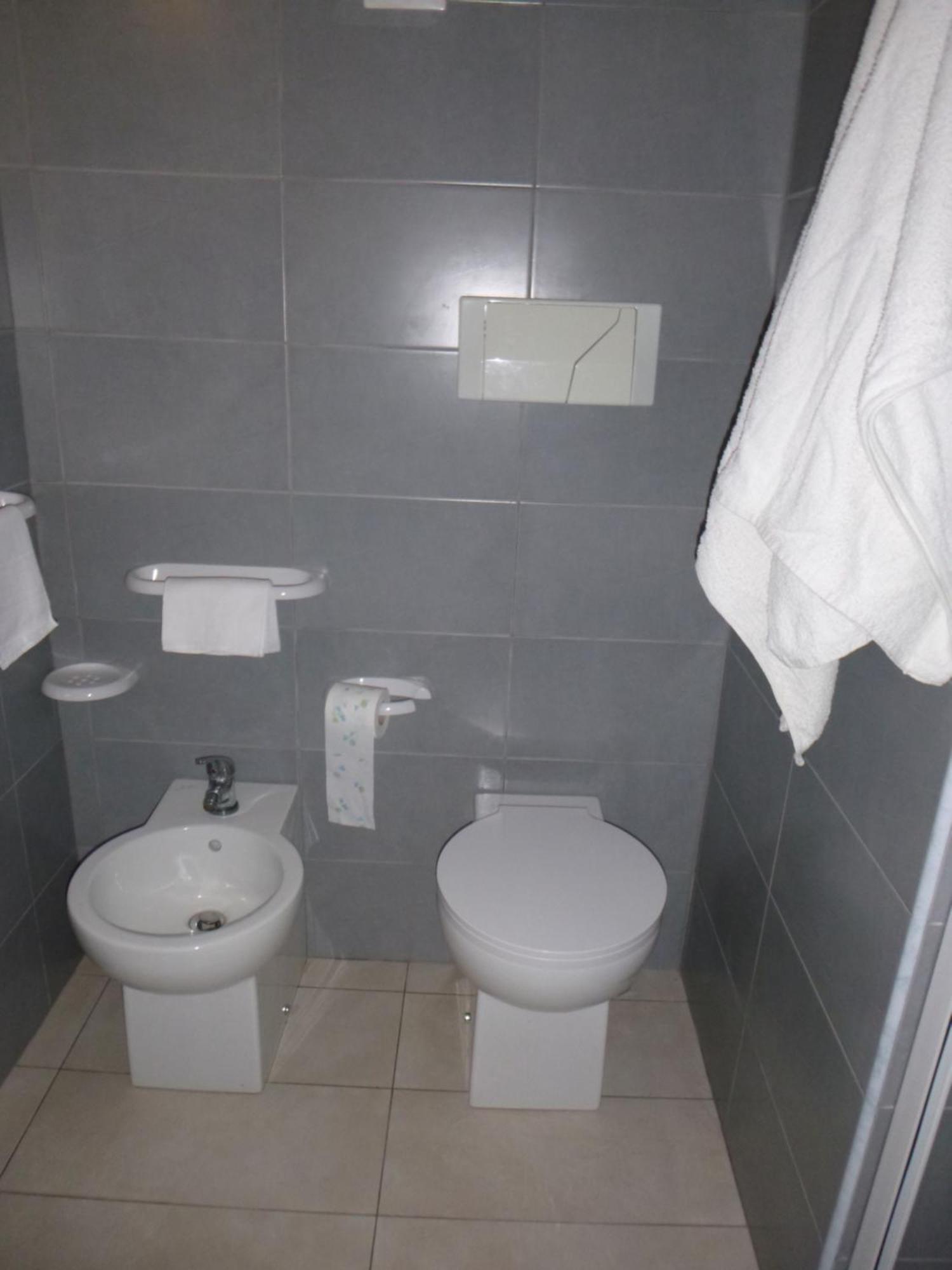 Double or Twin Room Split Level