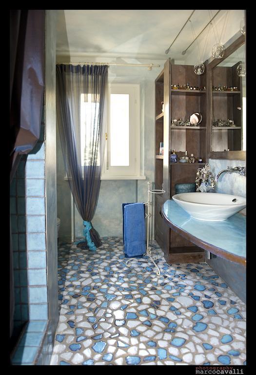 Large Double Room with Balcony,154277440:JPEG