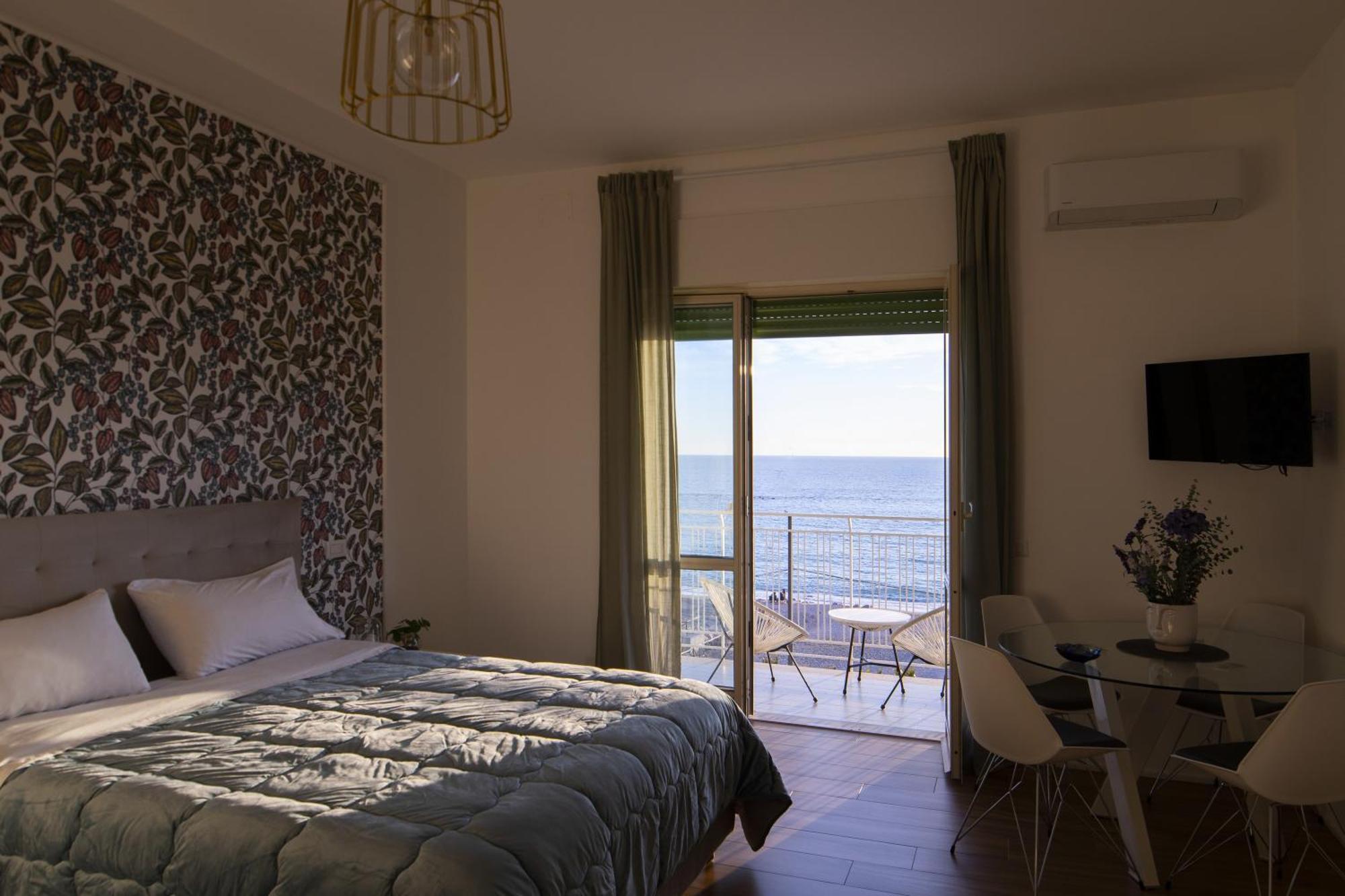 Studio Apartment Sea View