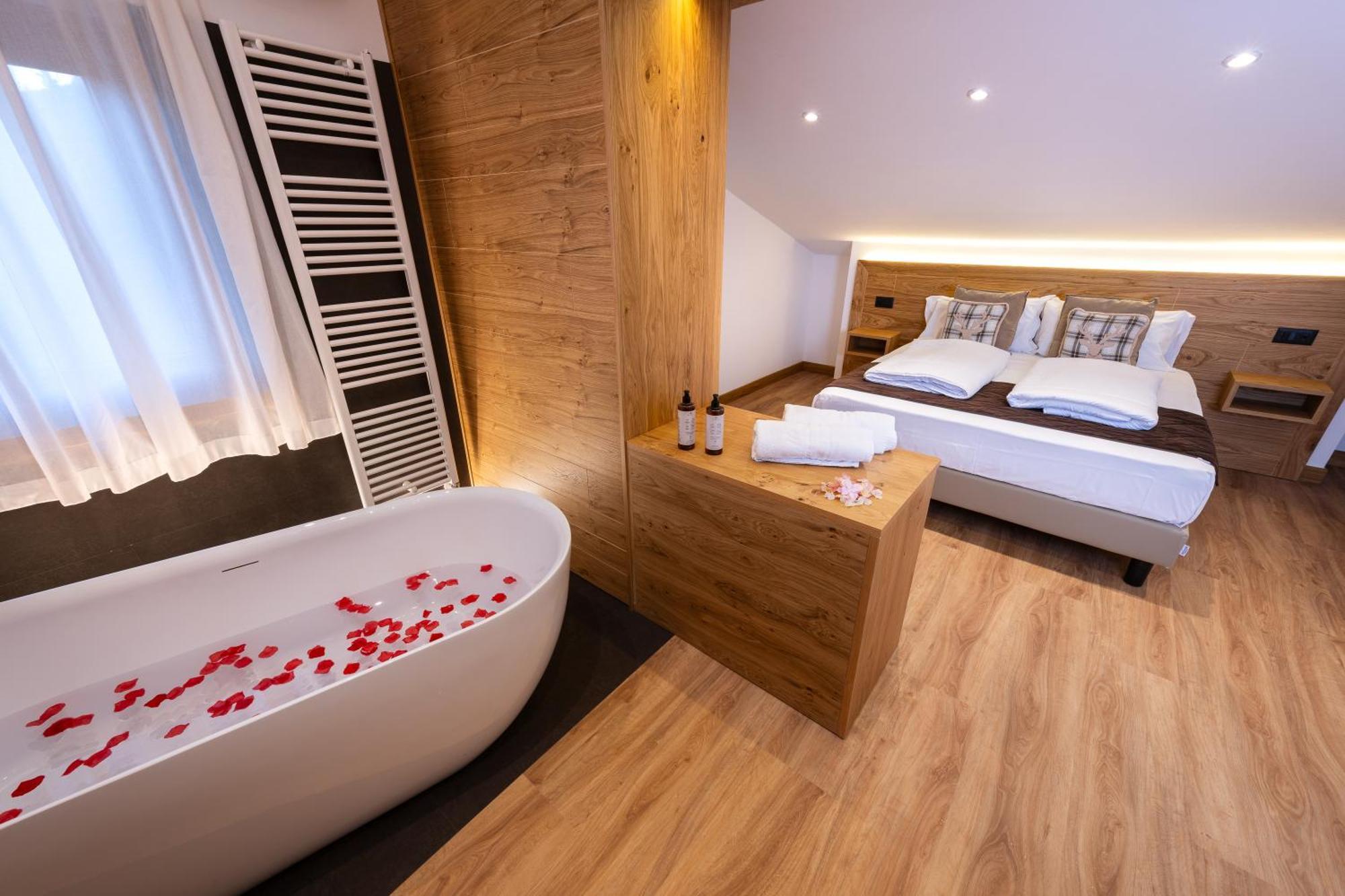 Superior Double Room,1533786043:JPEG