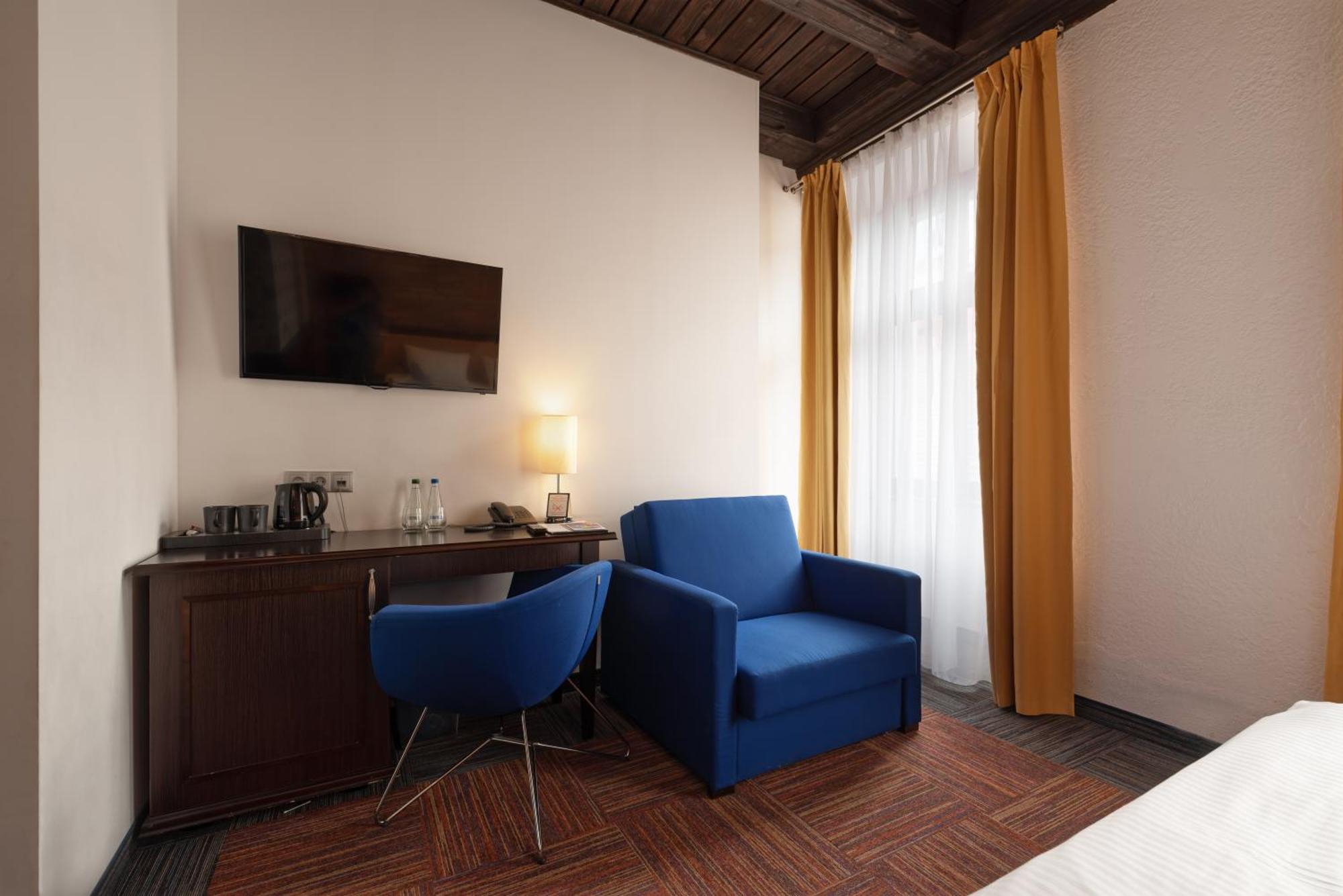 Double Room with Extra Bed,1533982576:JPEG