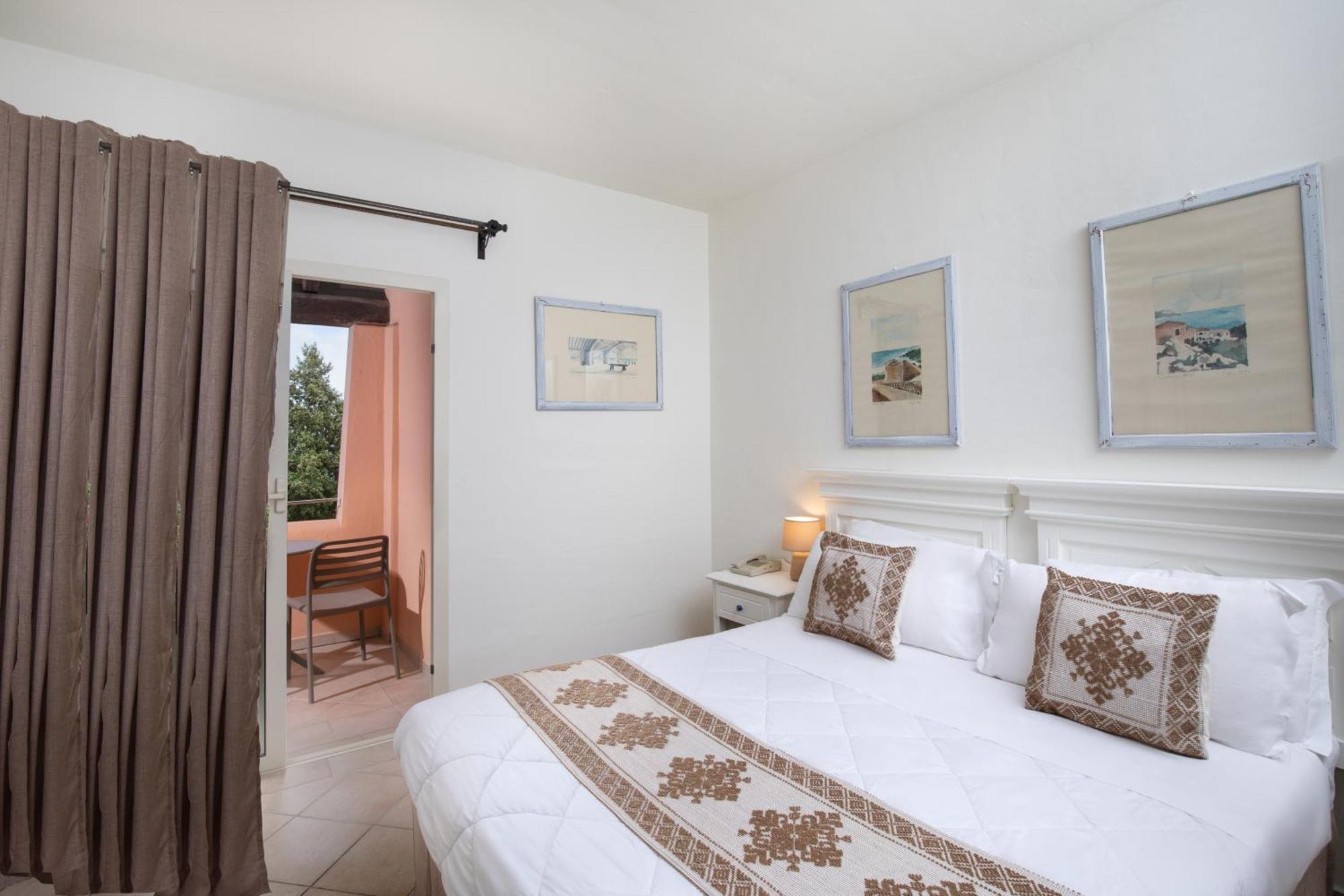 Classic Family Room,1540810645:JPEG