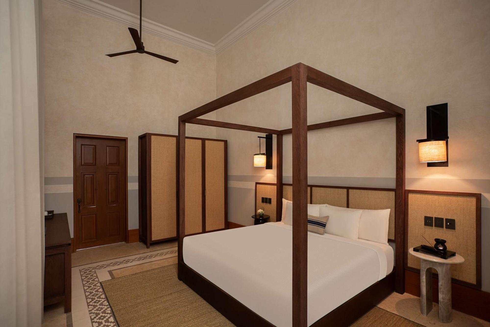 Kij Master Suite – King