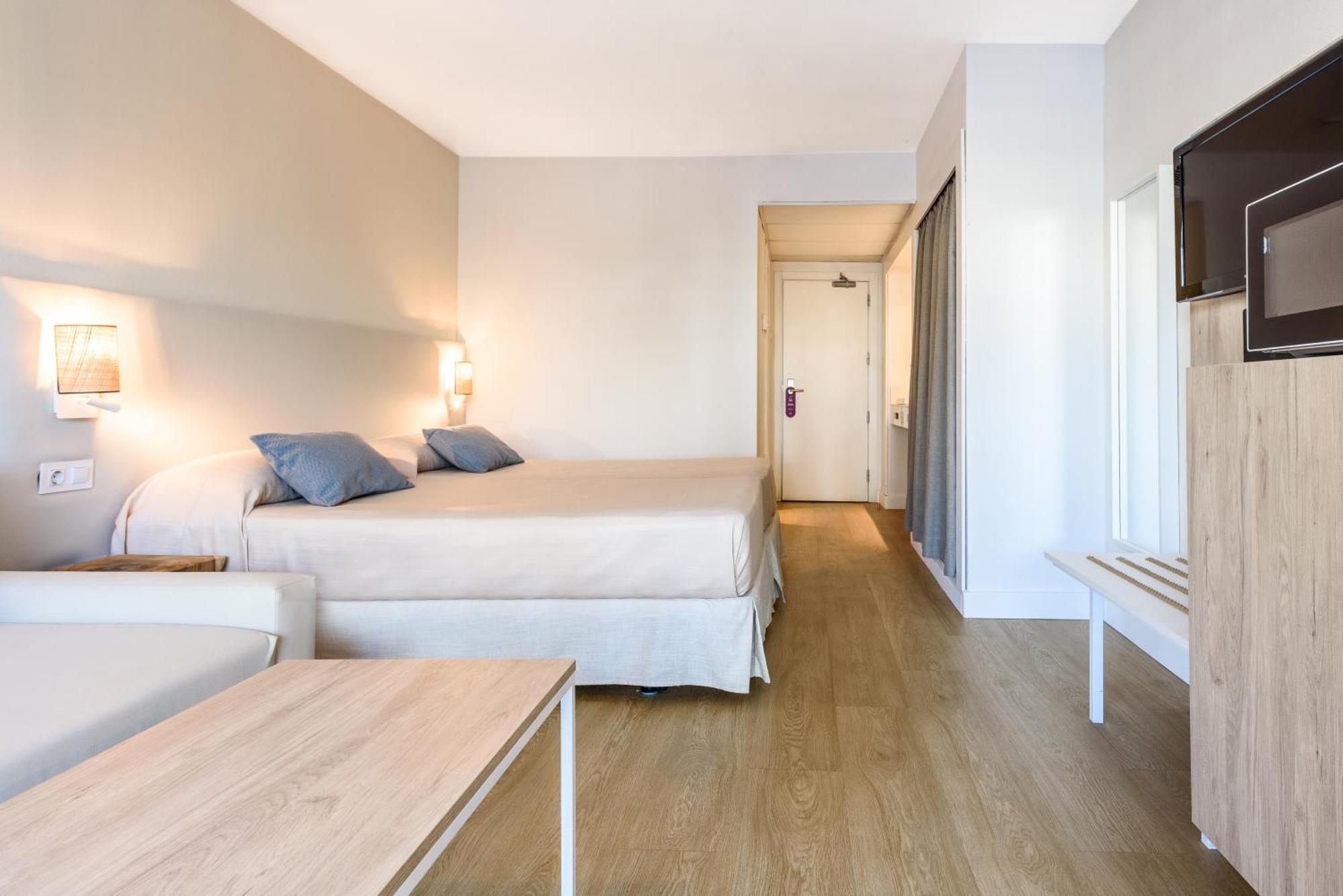 Double Room with Hot Tub - Magnus,1553001169:JPEG