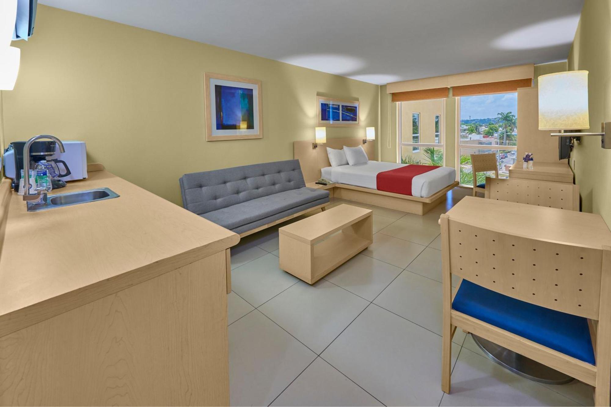 Queen Suite with Sofa Bed,1553204530:JPEG