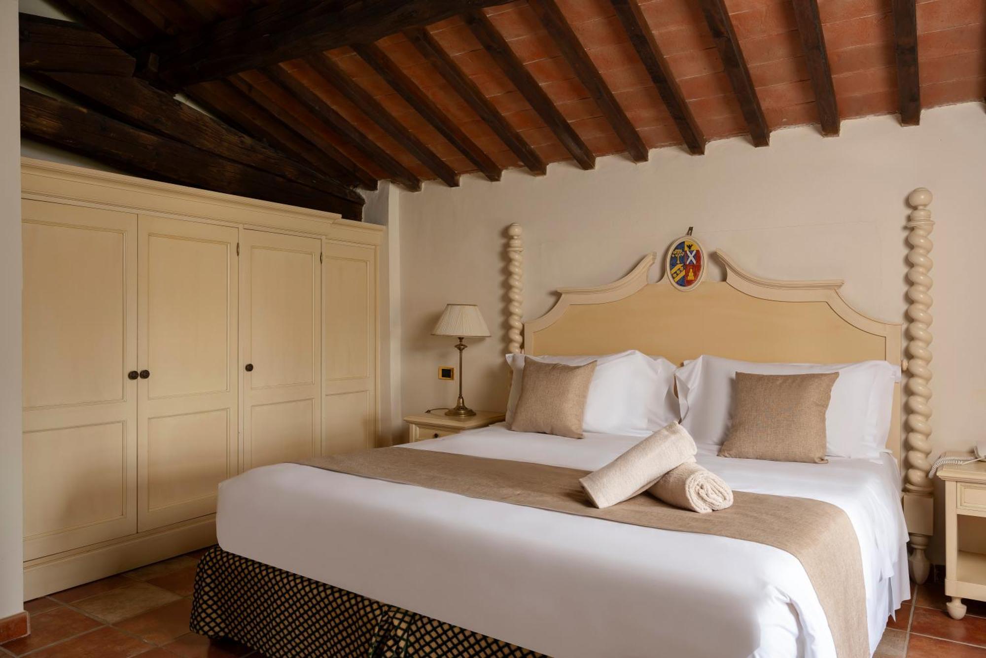 Junior Suite,1556694625:JPEG