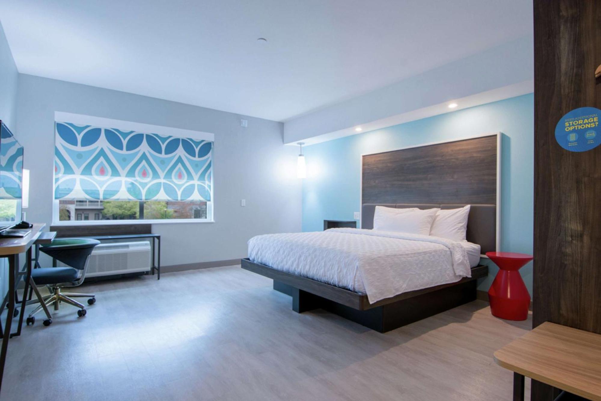 King Room - Hearing Access,1557378202:JPEG