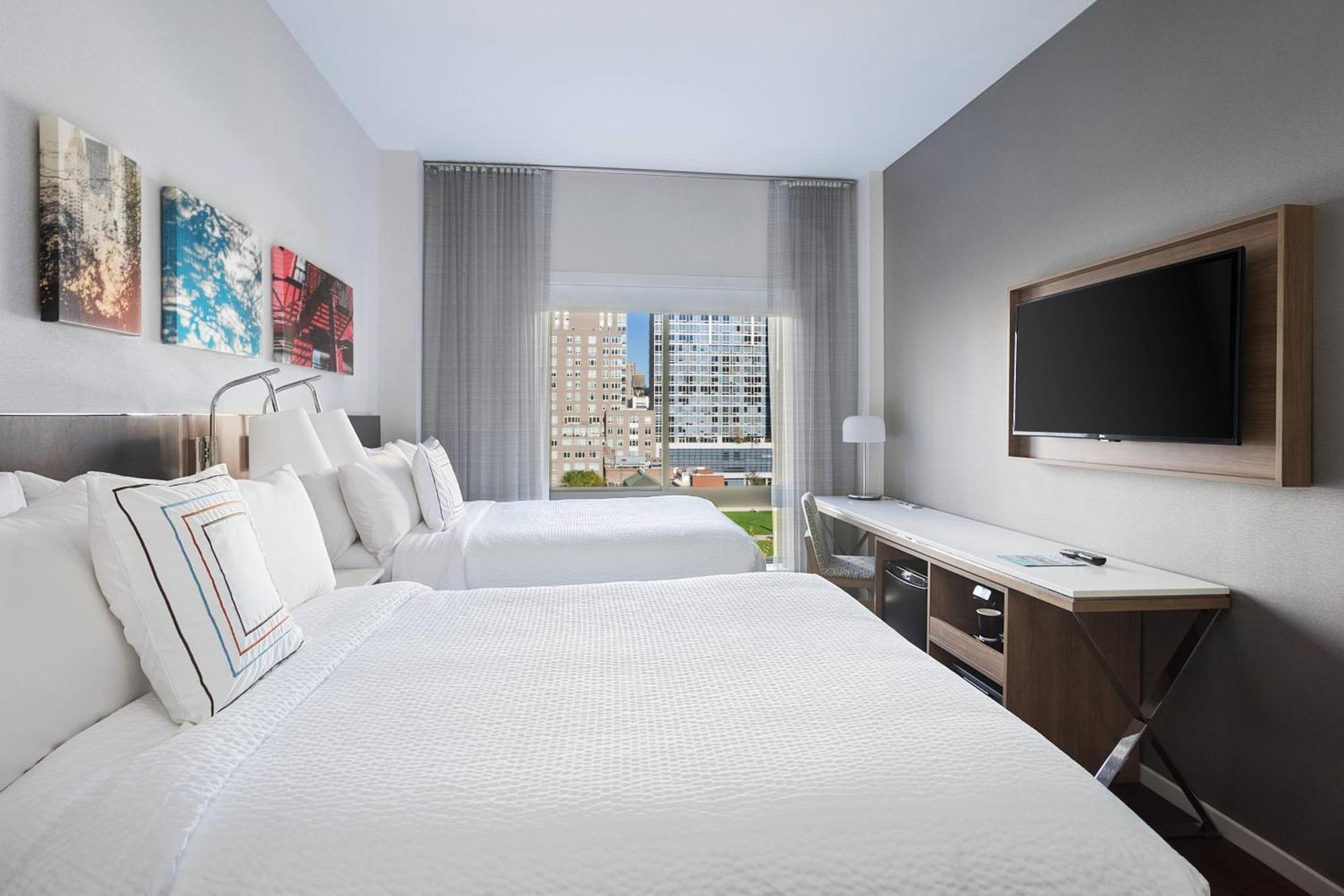 Chambre Double avec 2 Lits Doubles - Vue sur Ville