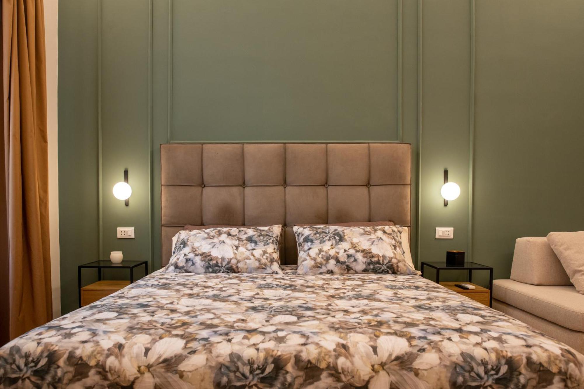 Deluxe Queen Room Two Queen Beds
